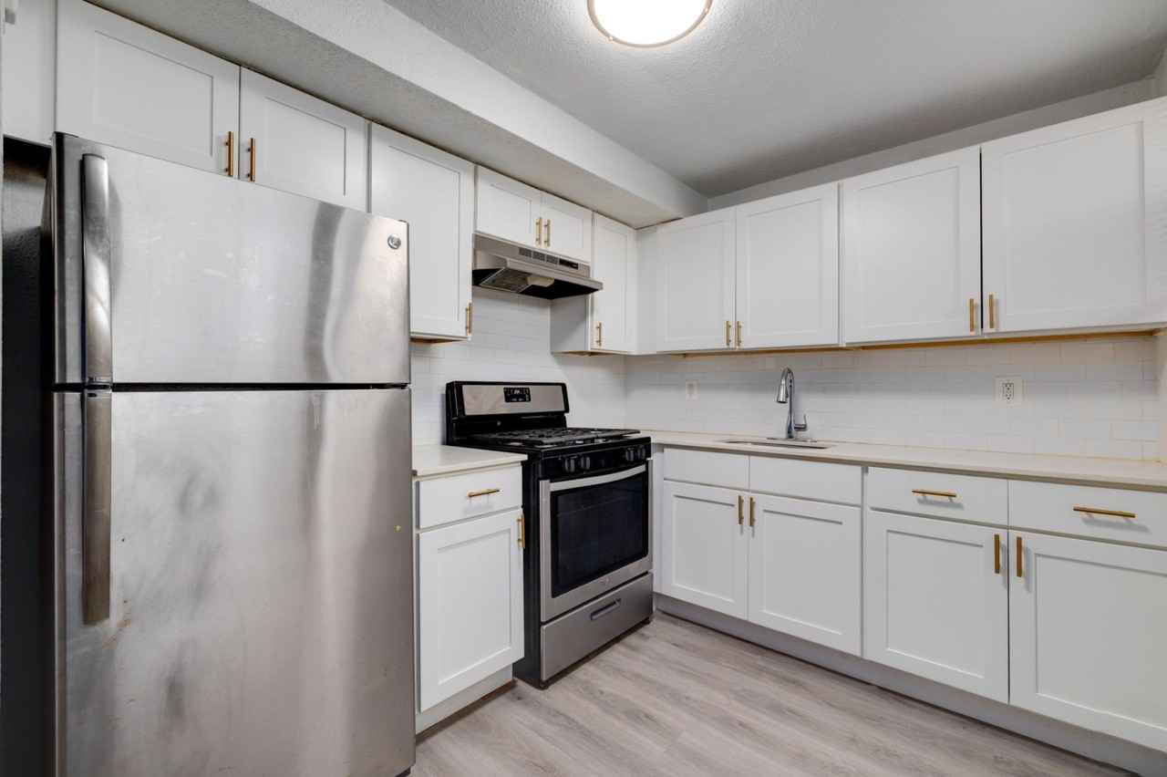 Delco Apartments - Photo 2 of 13