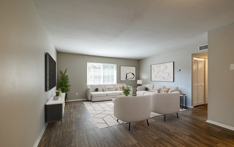 Eagle Trace Apartments - Photo 4 of 27