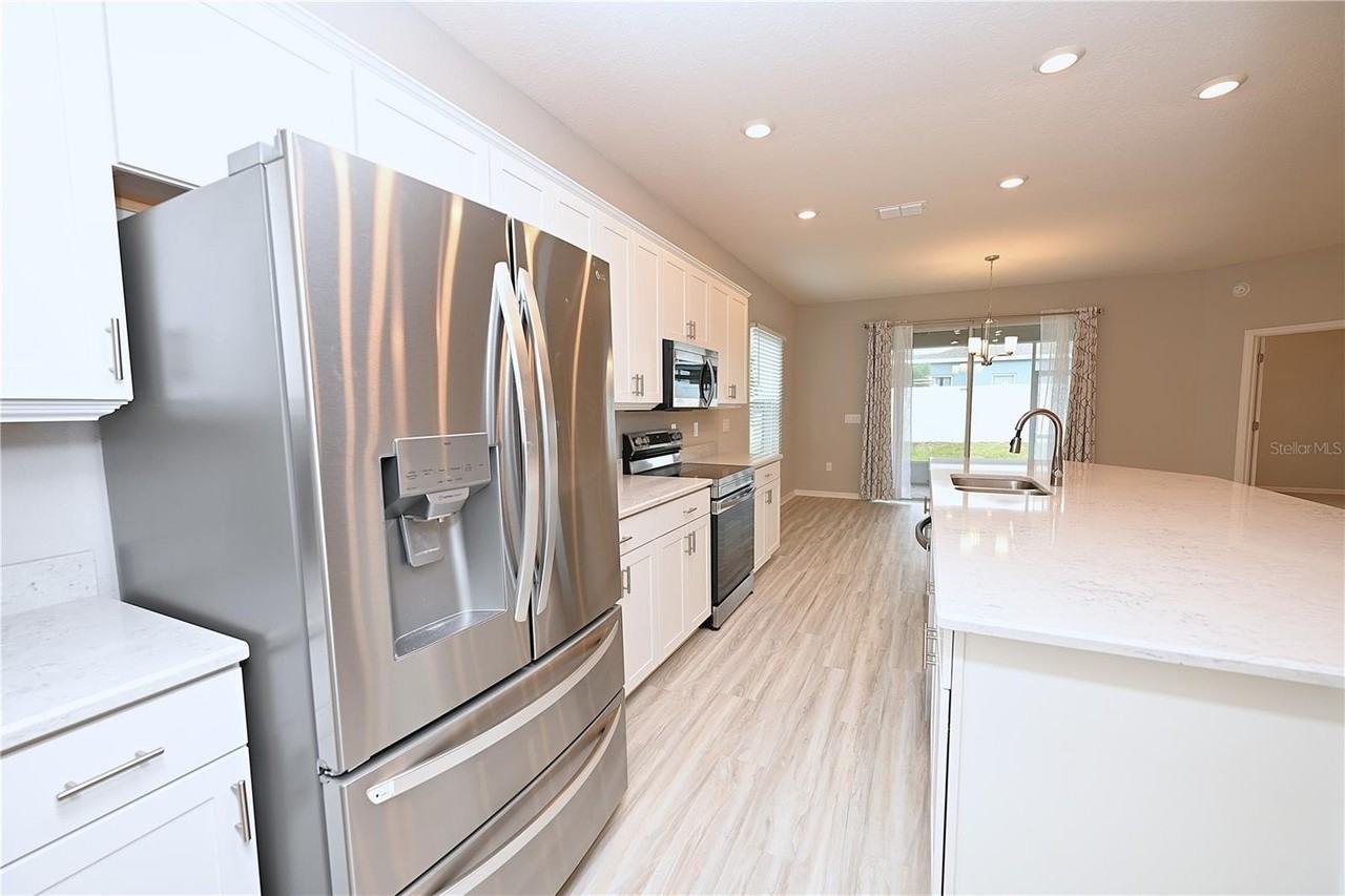 1731 Oceania Ave - Photo 6 of 47