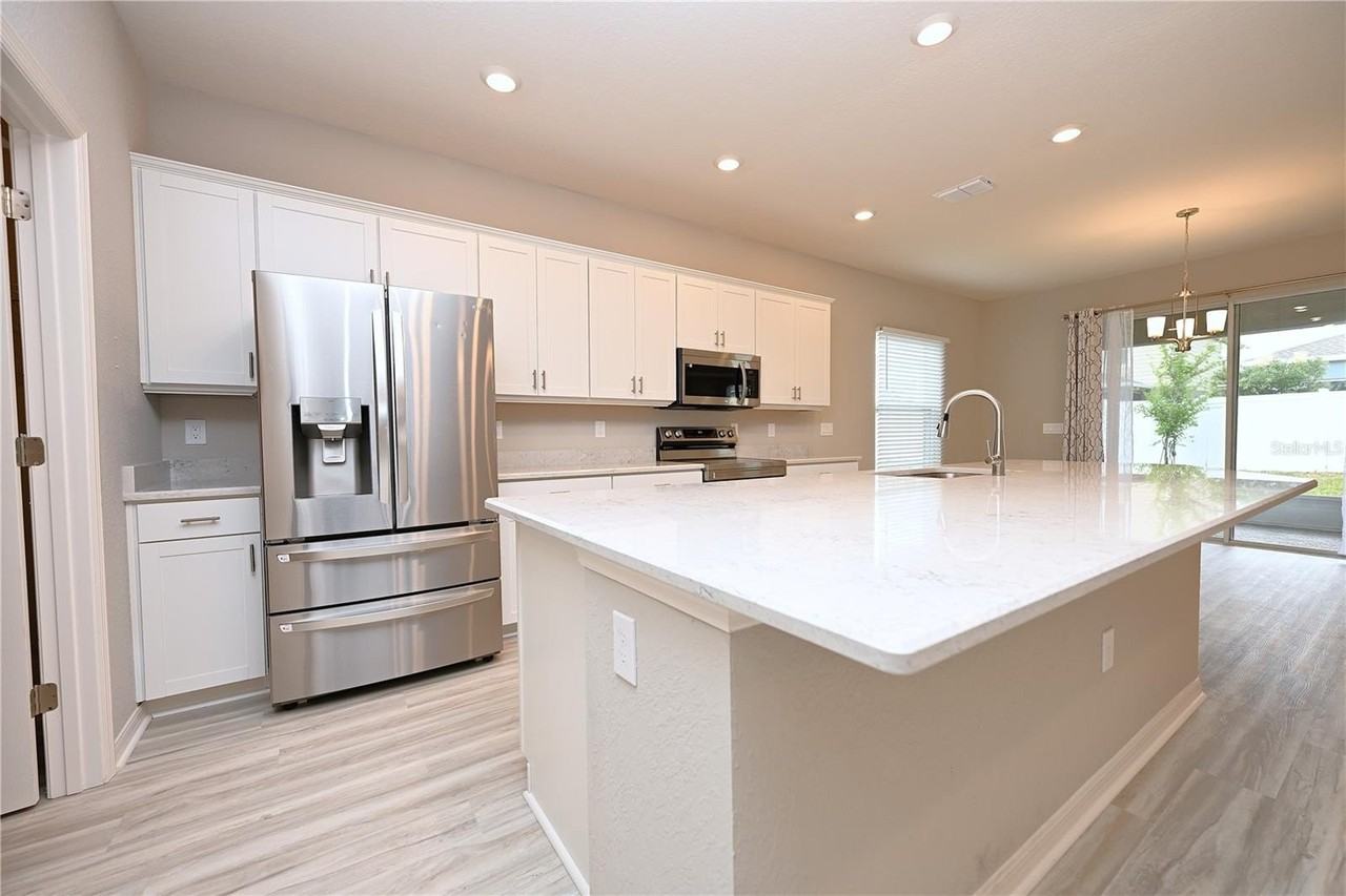 1731 Oceania Ave - Photo 7 of 47