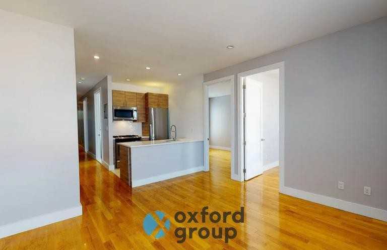 310 E 75th St - Photo 2 of 6
