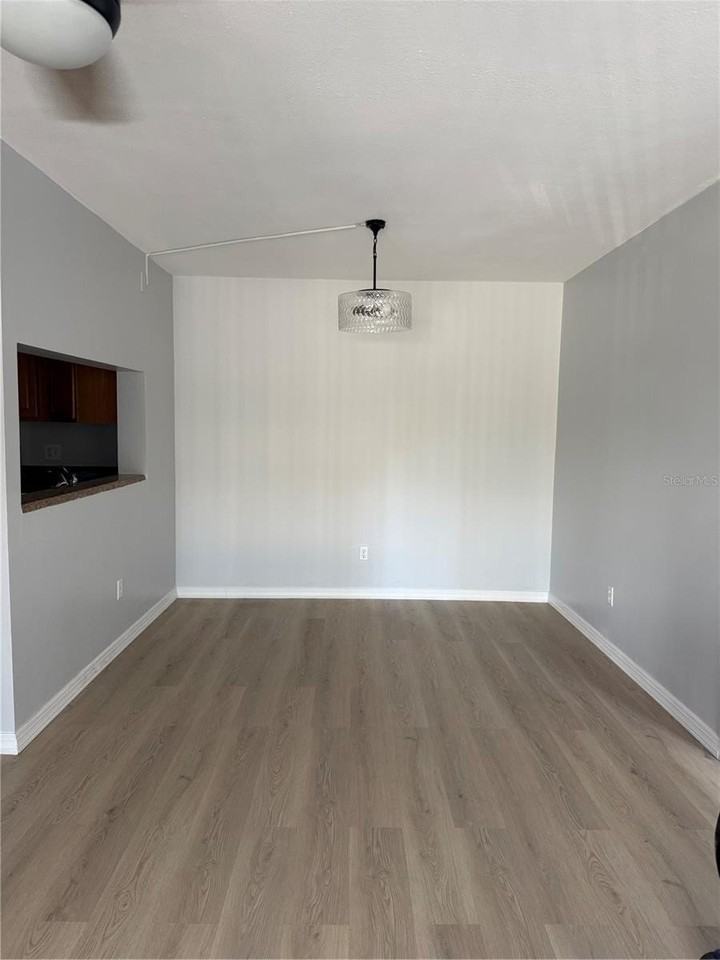 1223 S Pine Ridge Cir #23 - Photo 4 of 25