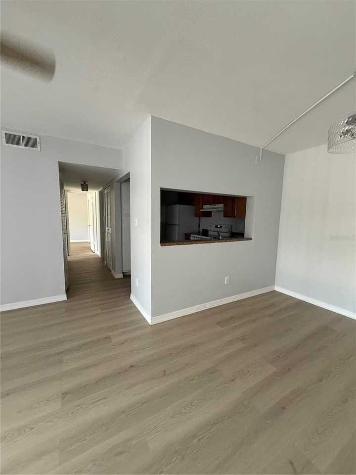 1223 S Pine Ridge Cir #23 - Photo 5 of 25