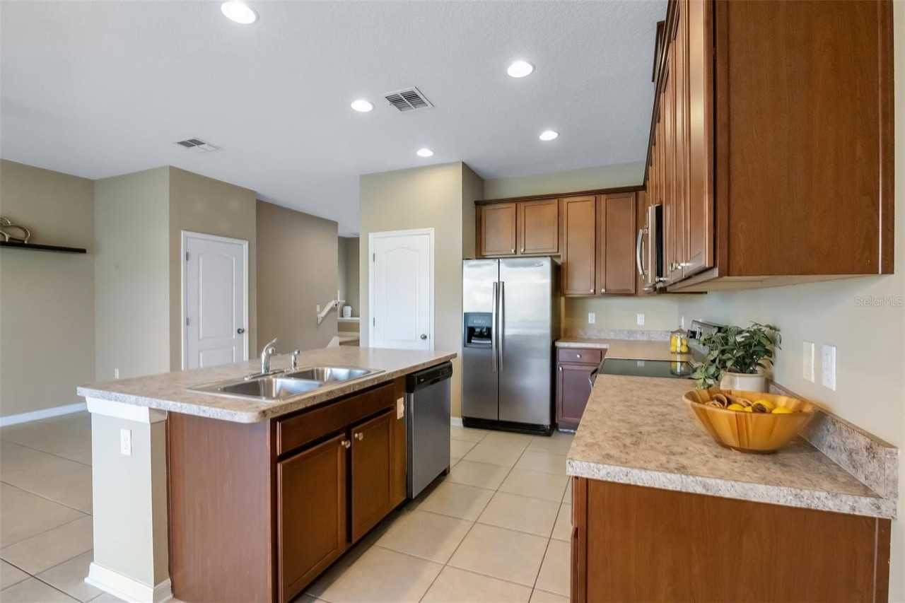2752 River Landing Dr - Photo 6 of 36