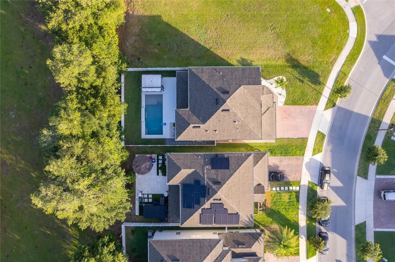 1468 Grassland Ave - Photo 3 of 41