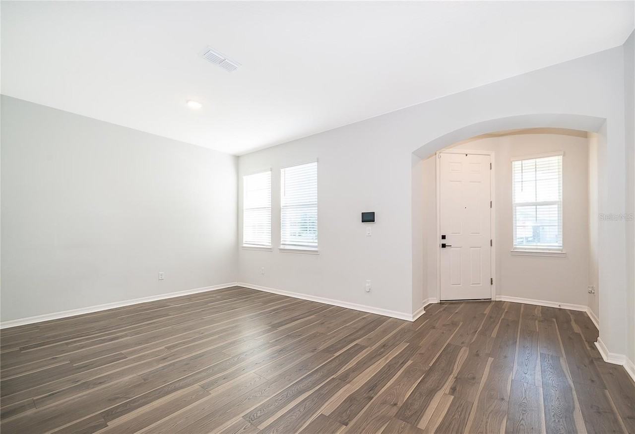 1468 Grassland Ave - Photo 7 of 41