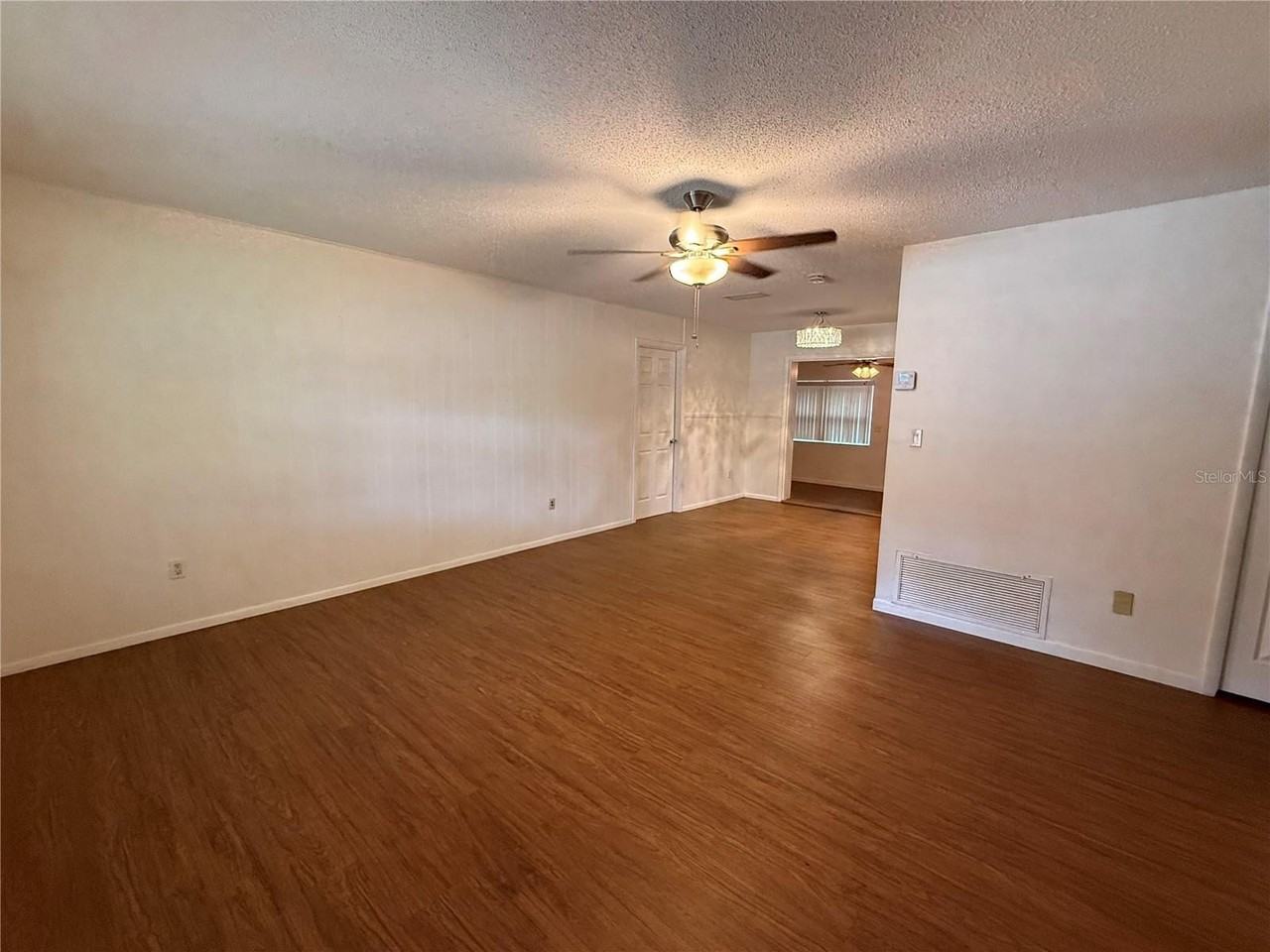 176 Ronnie Dr - Photo 2 of 13