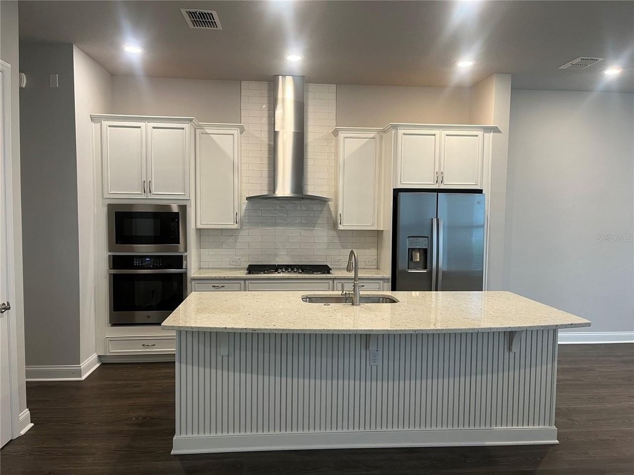 474 Wishbone Ln - Photo 2 of 19