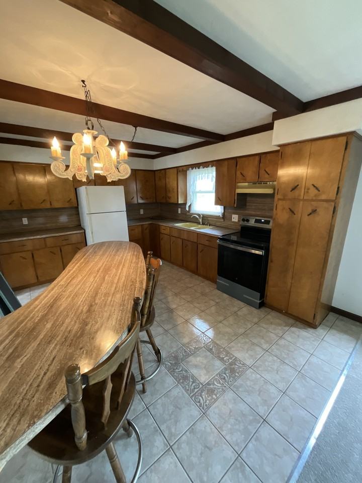 1614 Scott Rd #1 - Photo 6 of 11