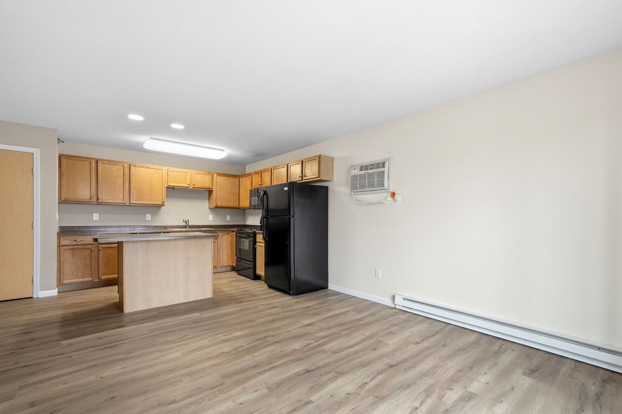 Minot Place Apartments - Photo 5 of 30