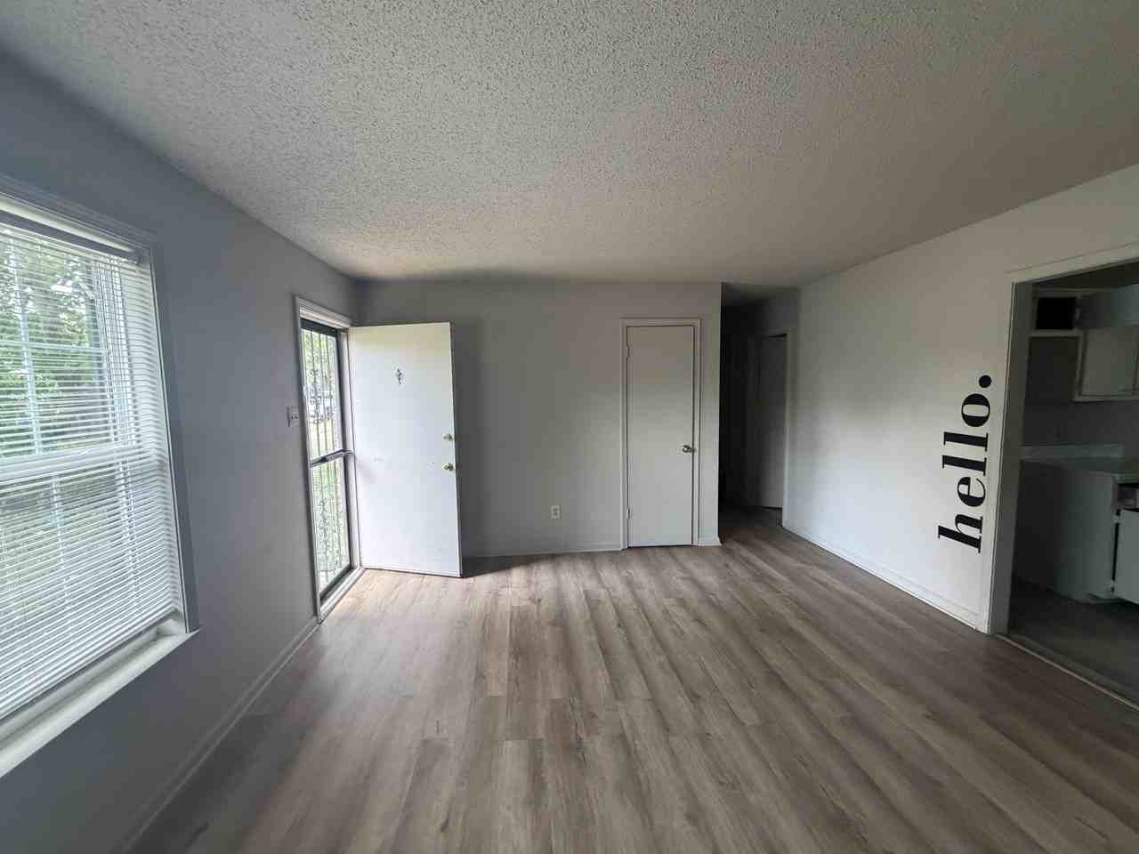905 Maple Dr #1 - Photo 2 of 18