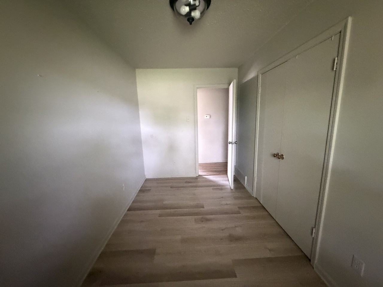905 Maple Dr #1 - Photo 3 of 18
