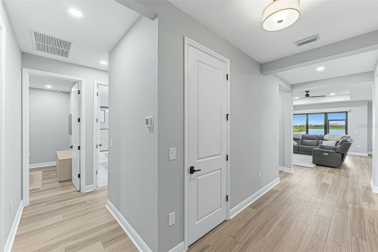 4191 Pegasus Way - Photo 6 of 48