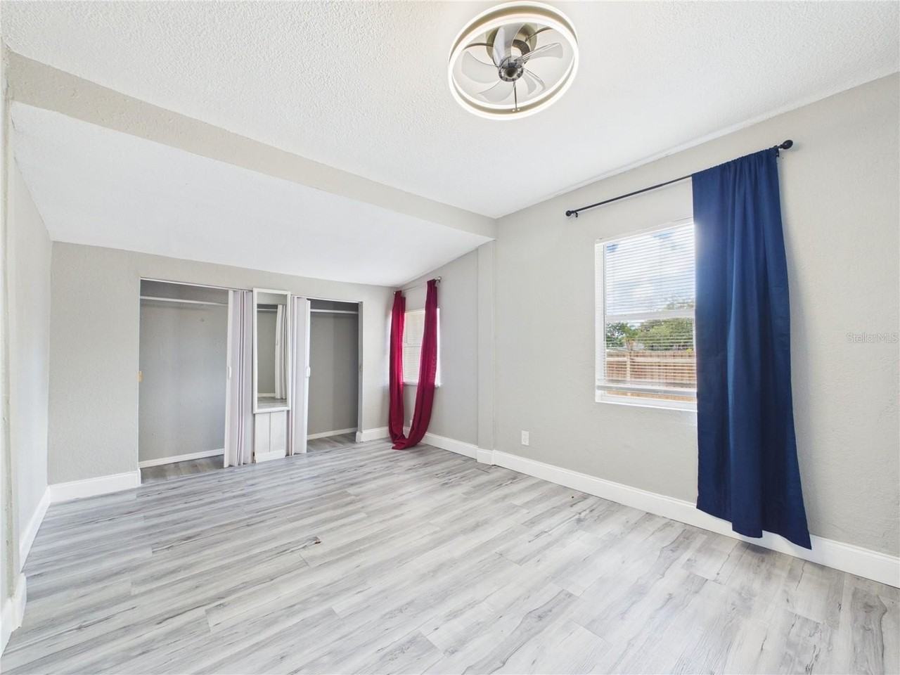 605 S Disston Ave - Photo 7 of 23