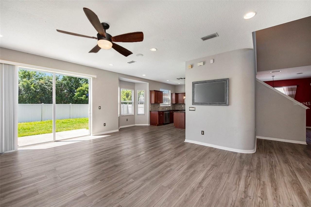 8207 Water Tower Dr - Photo 5 of 23