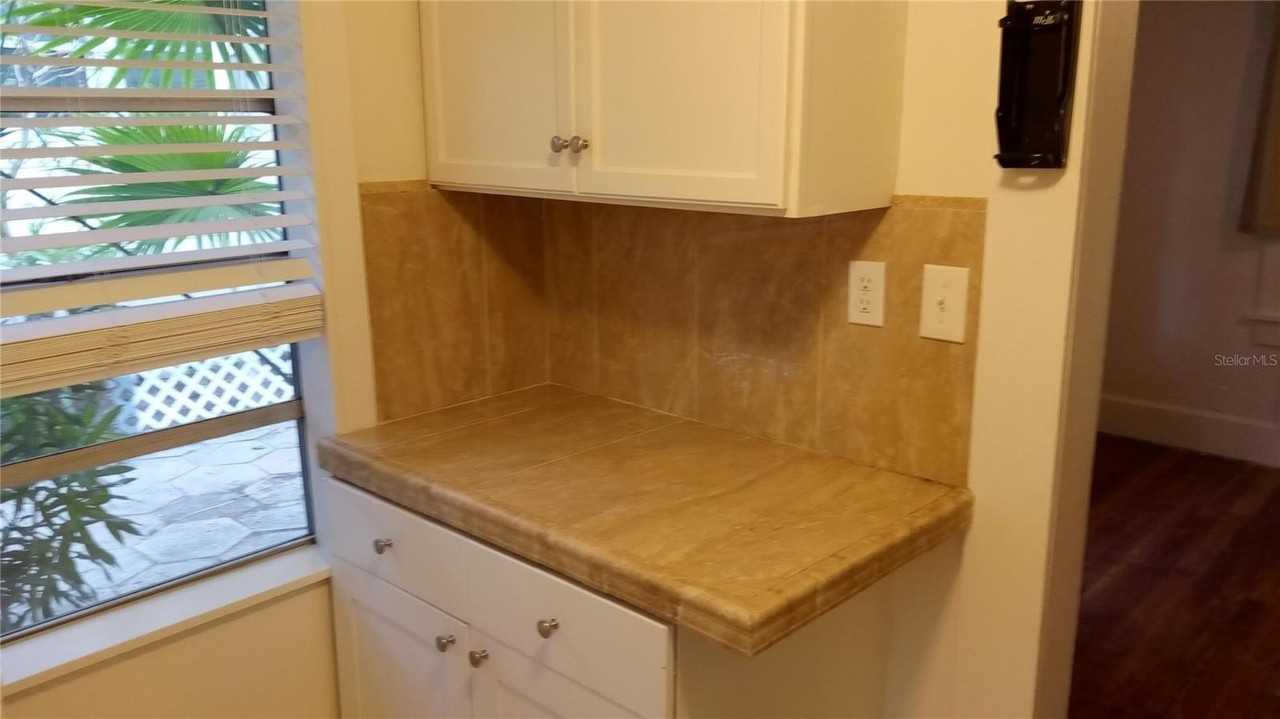 316 11th Ave Ne - Photo 5 of 8