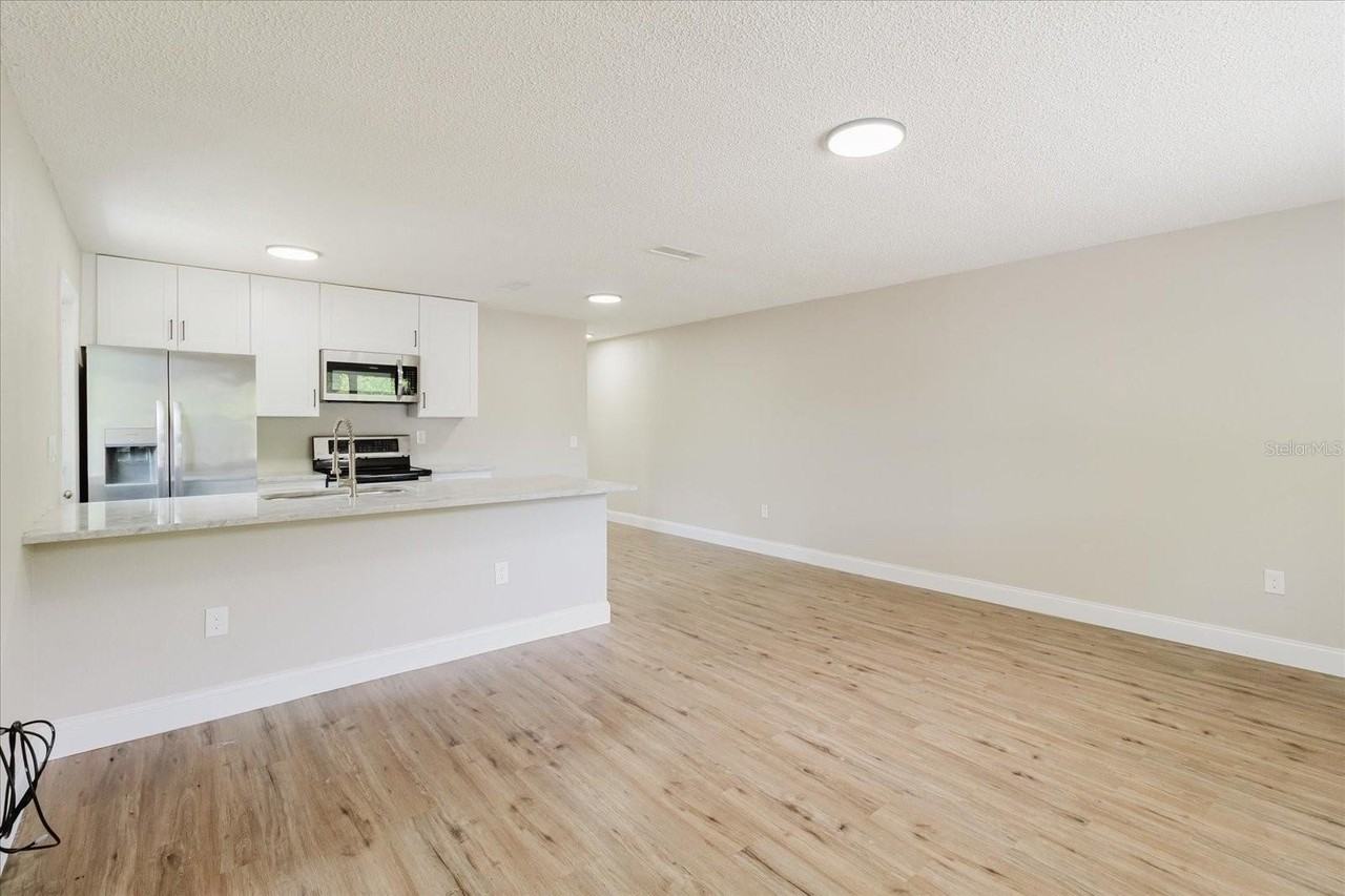1134 Gilmore Ave - Photo 6 of 50