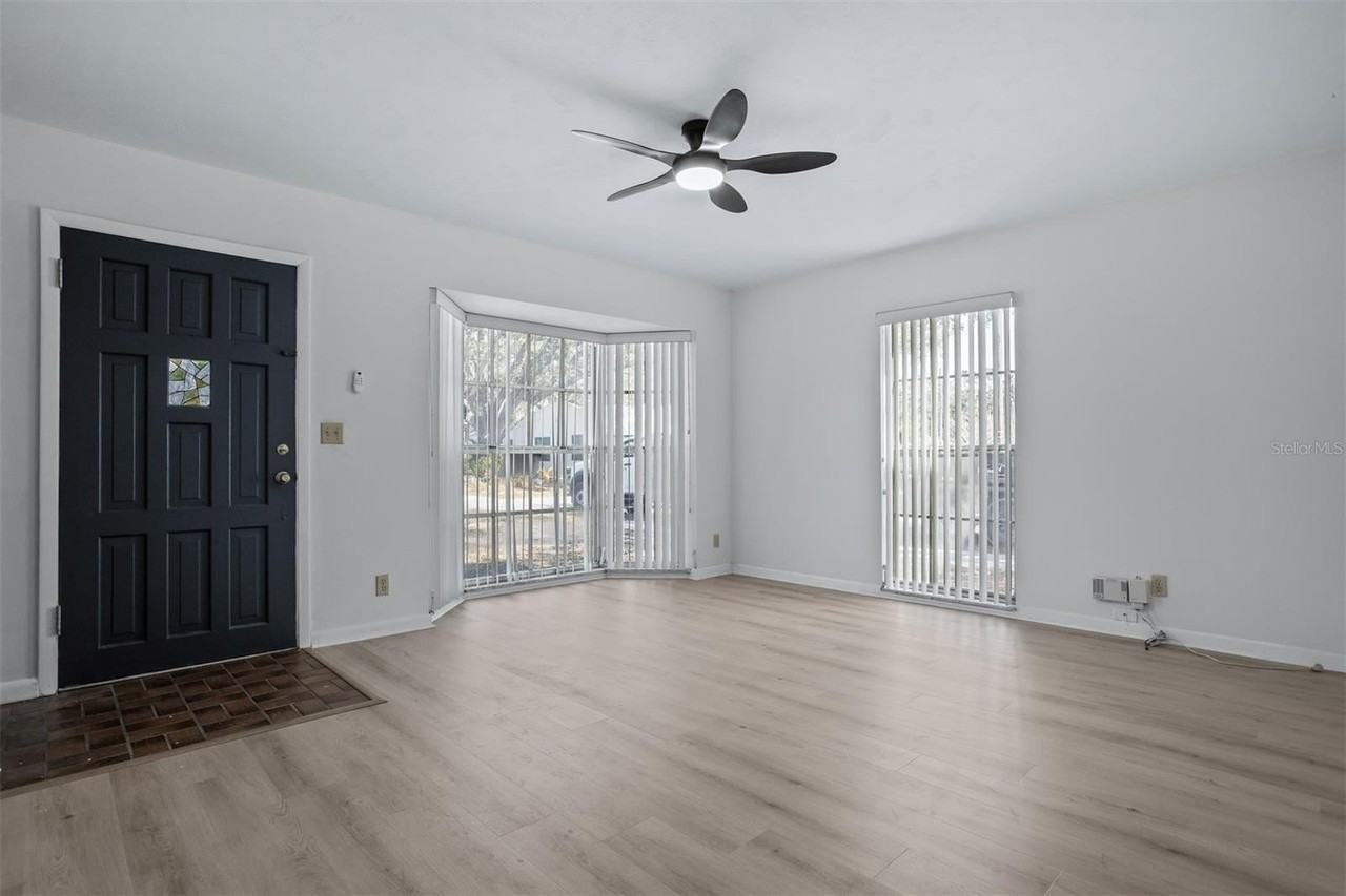 812 W Warren Ave - Photo 2 of 14