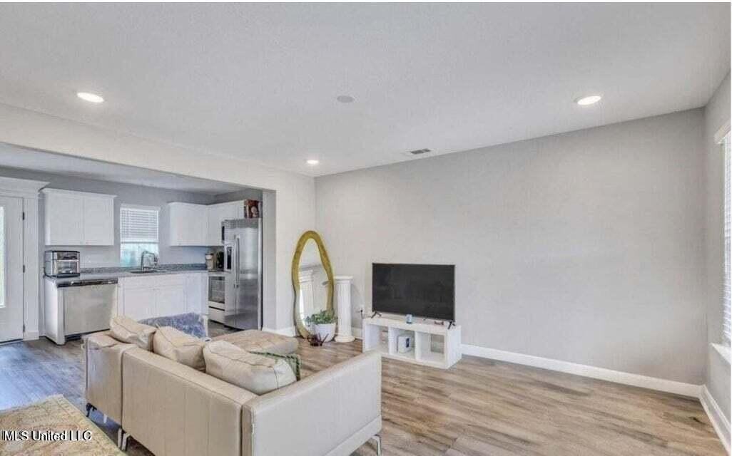 13227R Willow Oak Cir - Photo 2 of 13