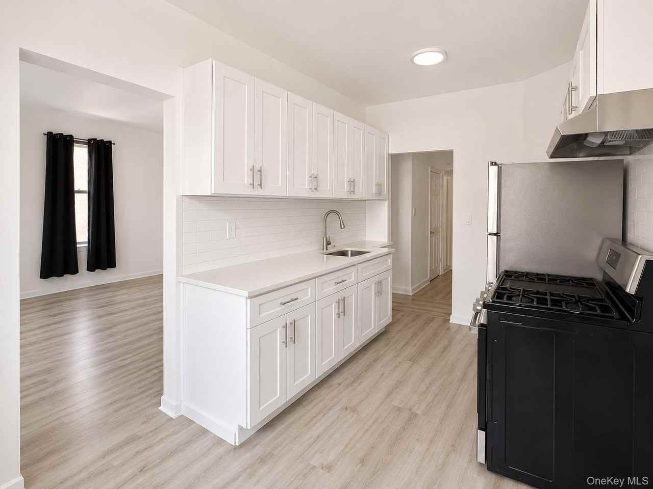 16810 Crocheron Ave #1A - Photo 3 of 11