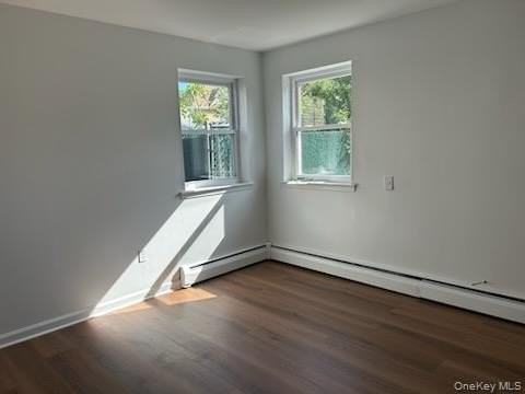 10127 95th St #1R - Photo 5 of 7