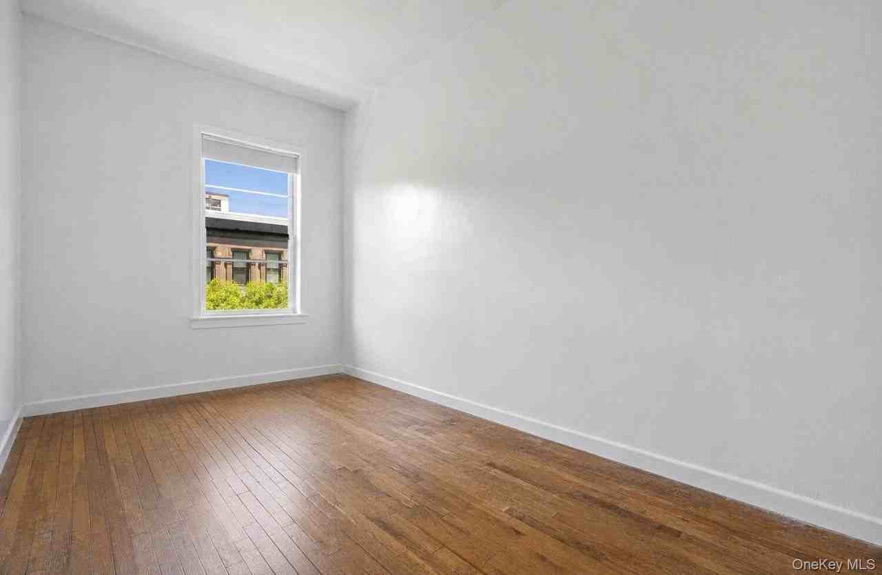 46 W 87th St #4A - Photo 5 of 10