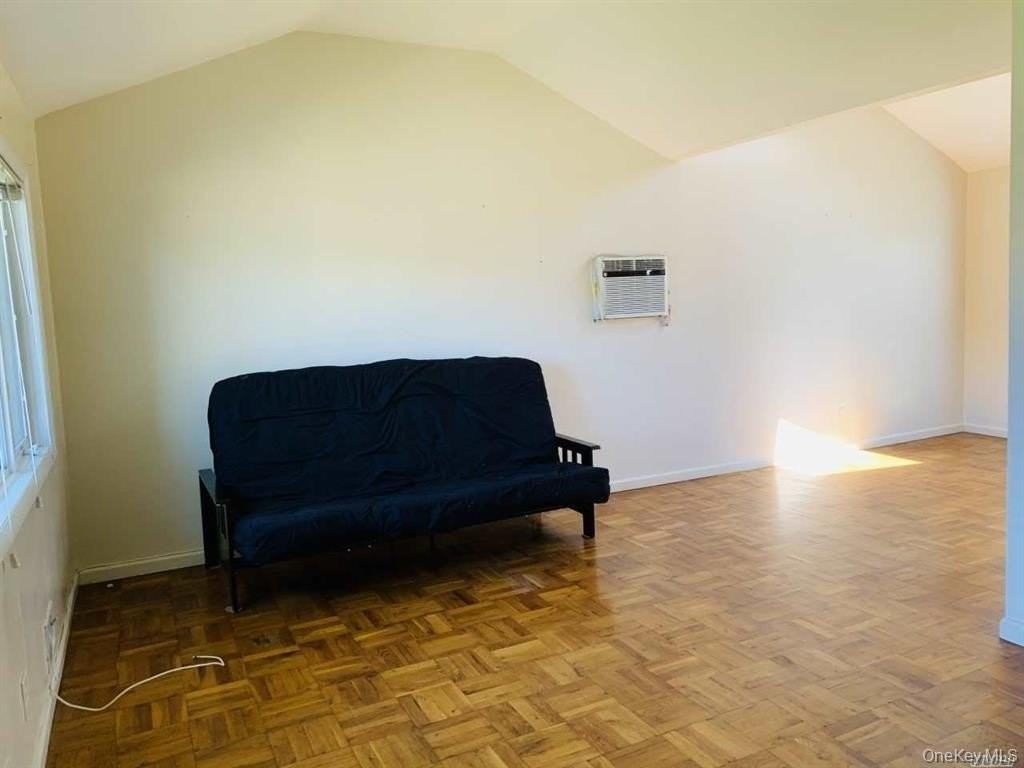 4 Willow Pl - Photo 3 of 15