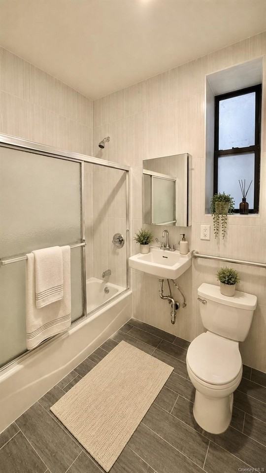 10015 34th Ave - Photo 4 of 5