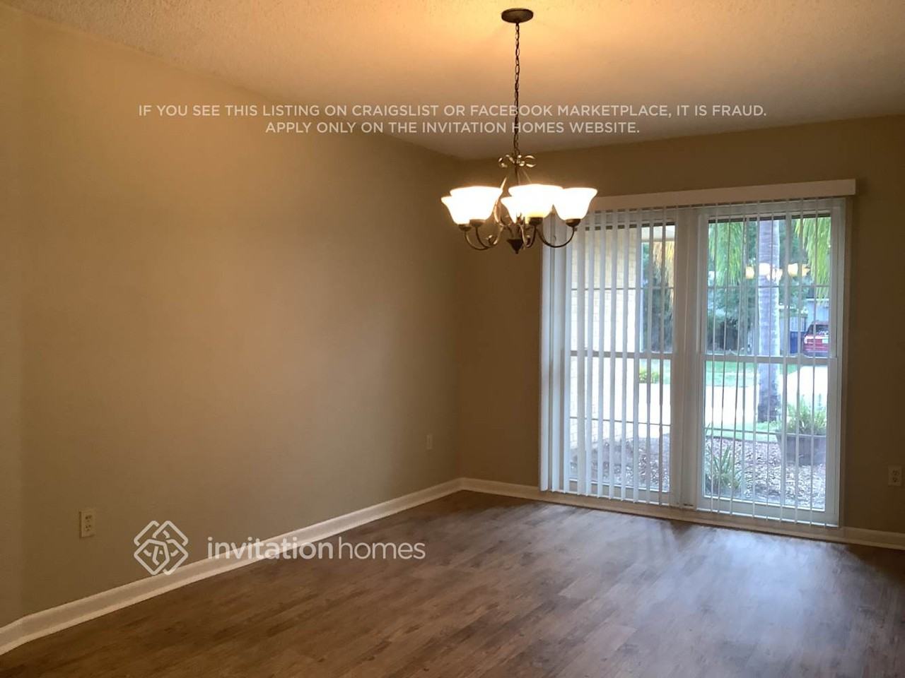 1226 Lornewood Dr - Photo 4 of 19