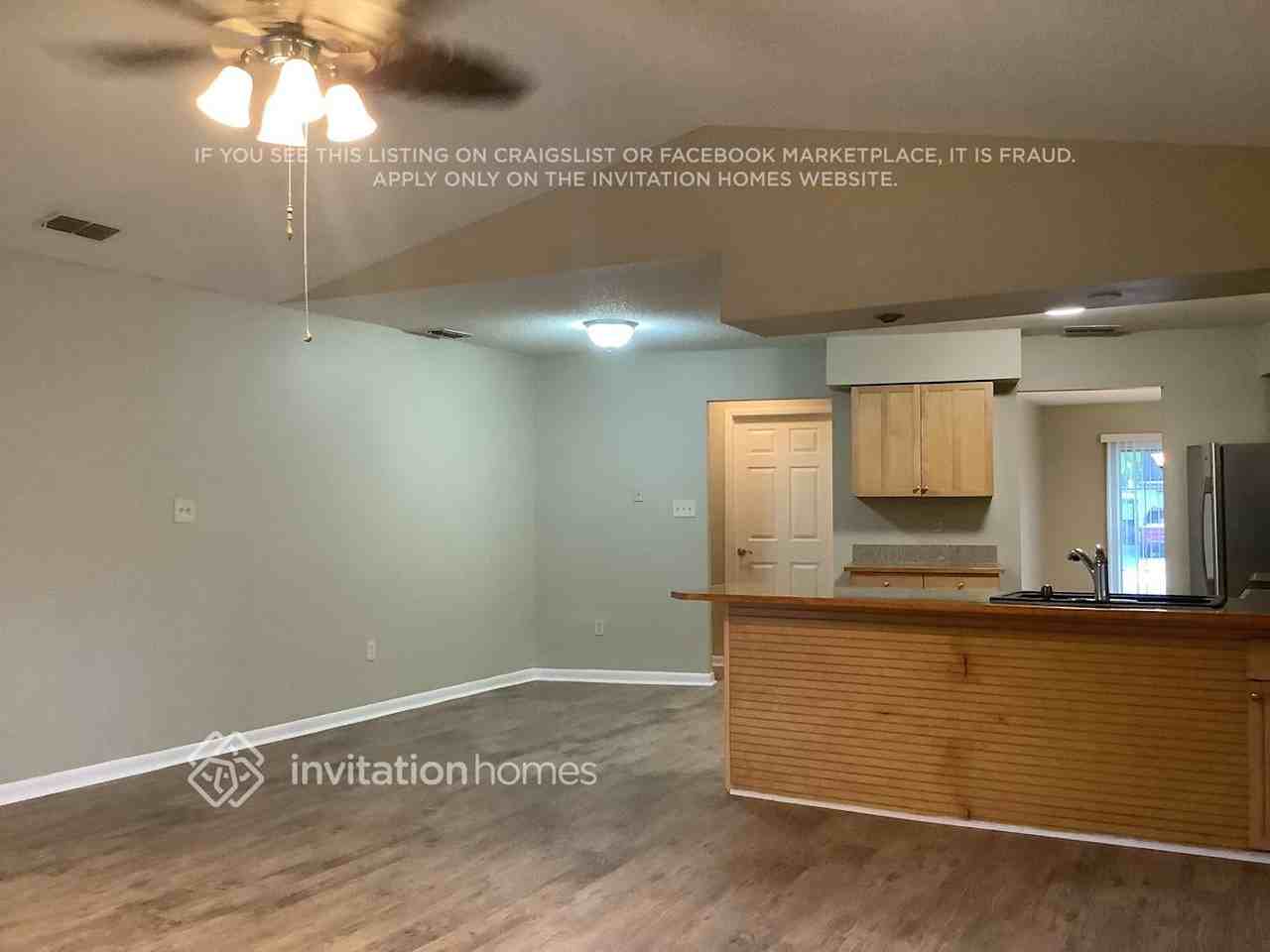 1226 Lornewood Dr - Photo 5 of 19