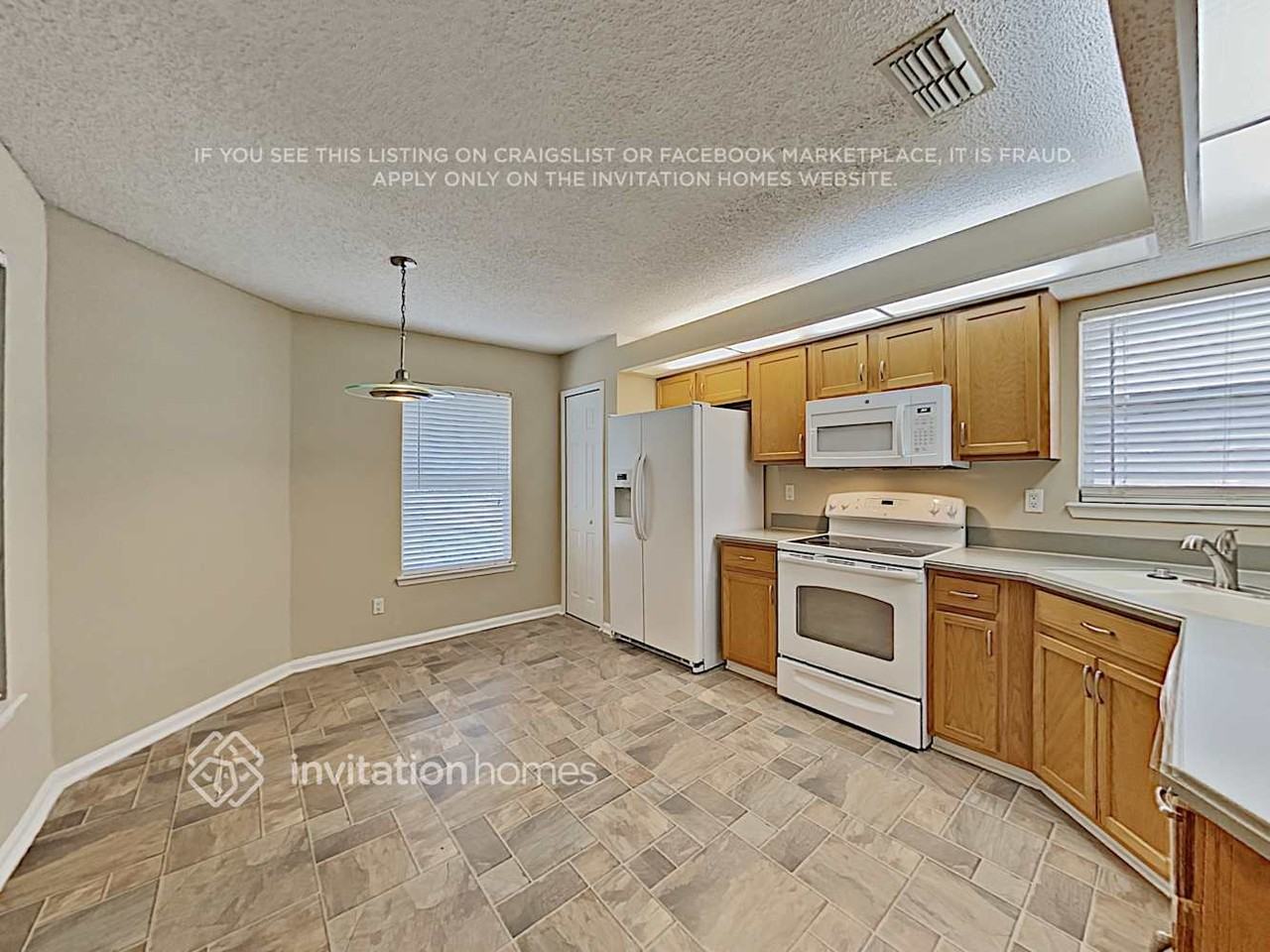 10769 Las Colinas Way - Photo 5 of 14