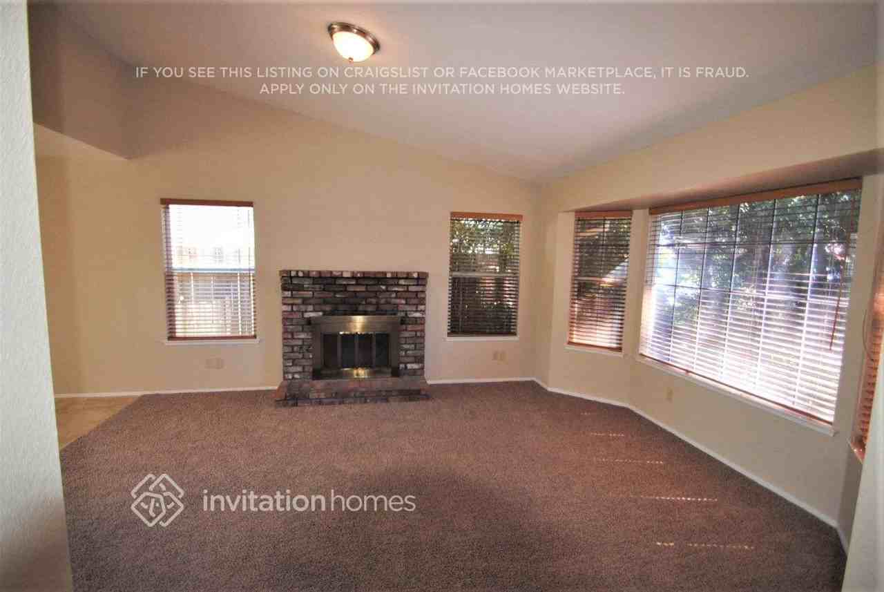 4212 Deaton Dr - Photo 2 of 10
