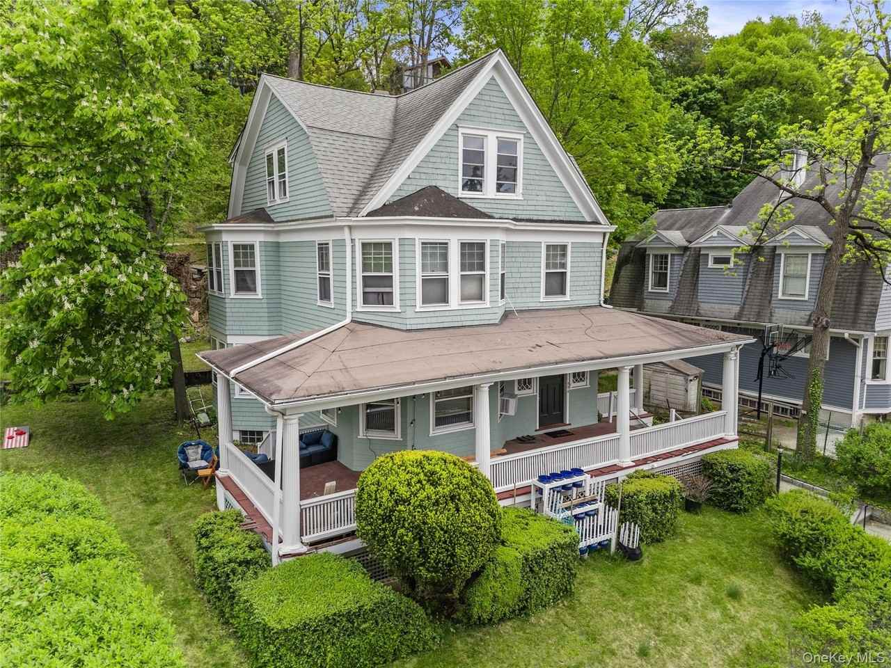 102 Broadway - Photo 2 of 13