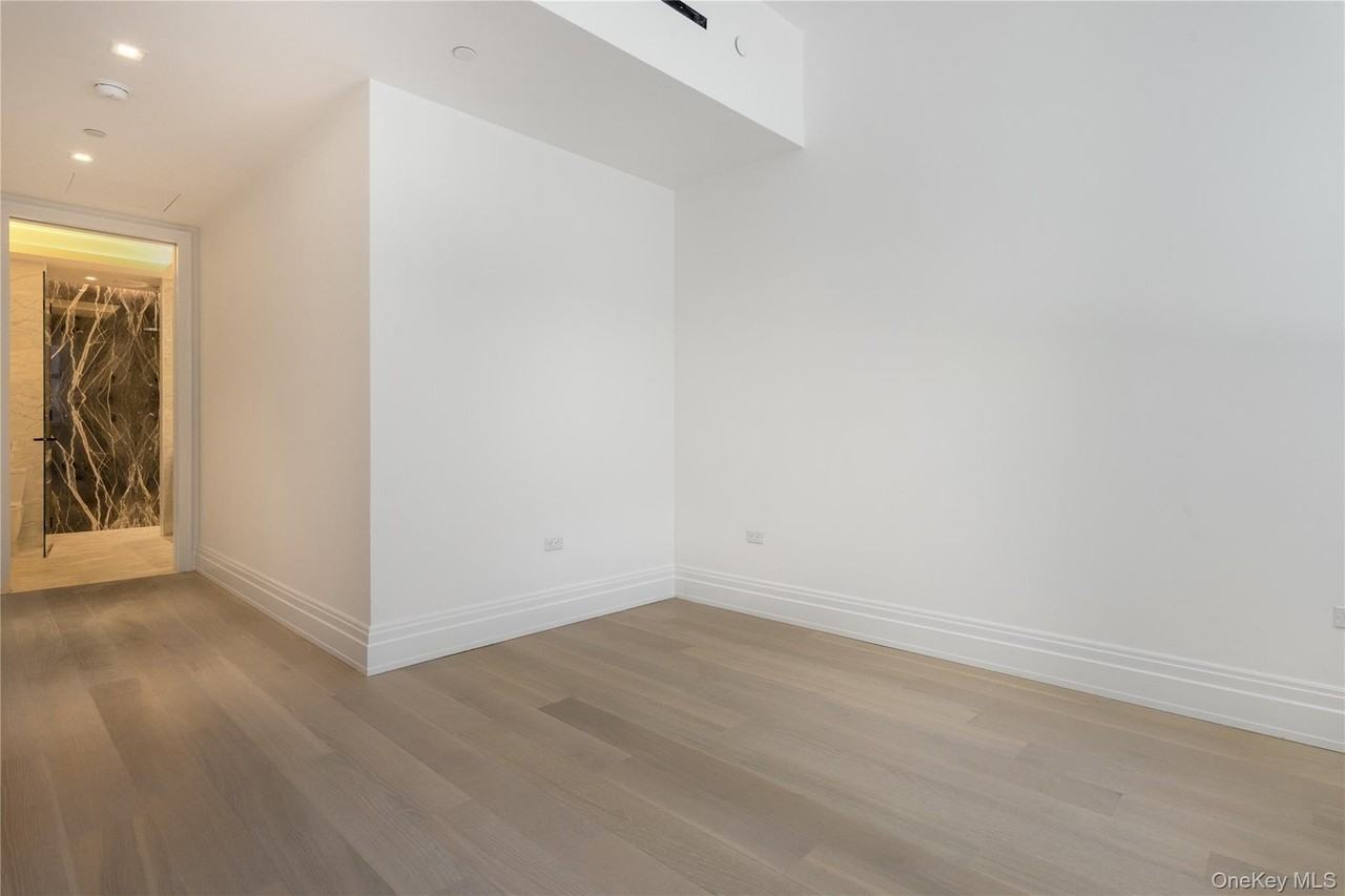108 Leonard St #12R - Photo 3 of 20