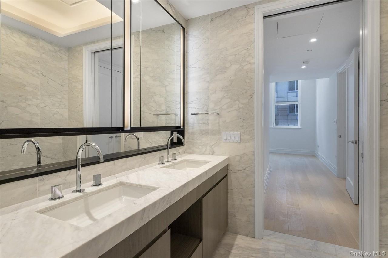 108 Leonard St #12R - Photo 4 of 20