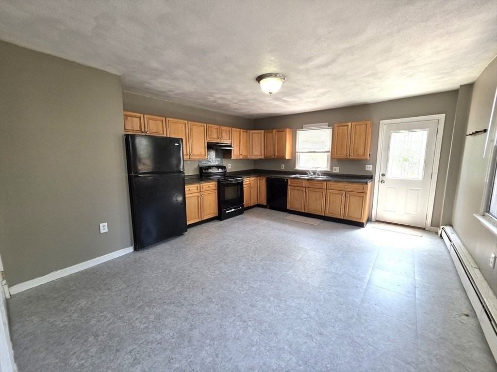 223 Main St #223 - Photo 3 of 18