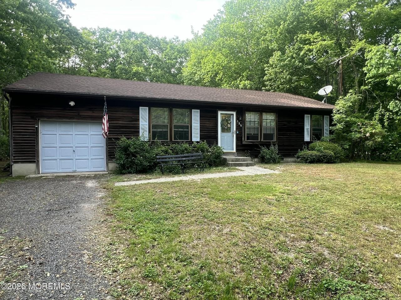 125 Lower Shore Rd - Photo 2 of 48
