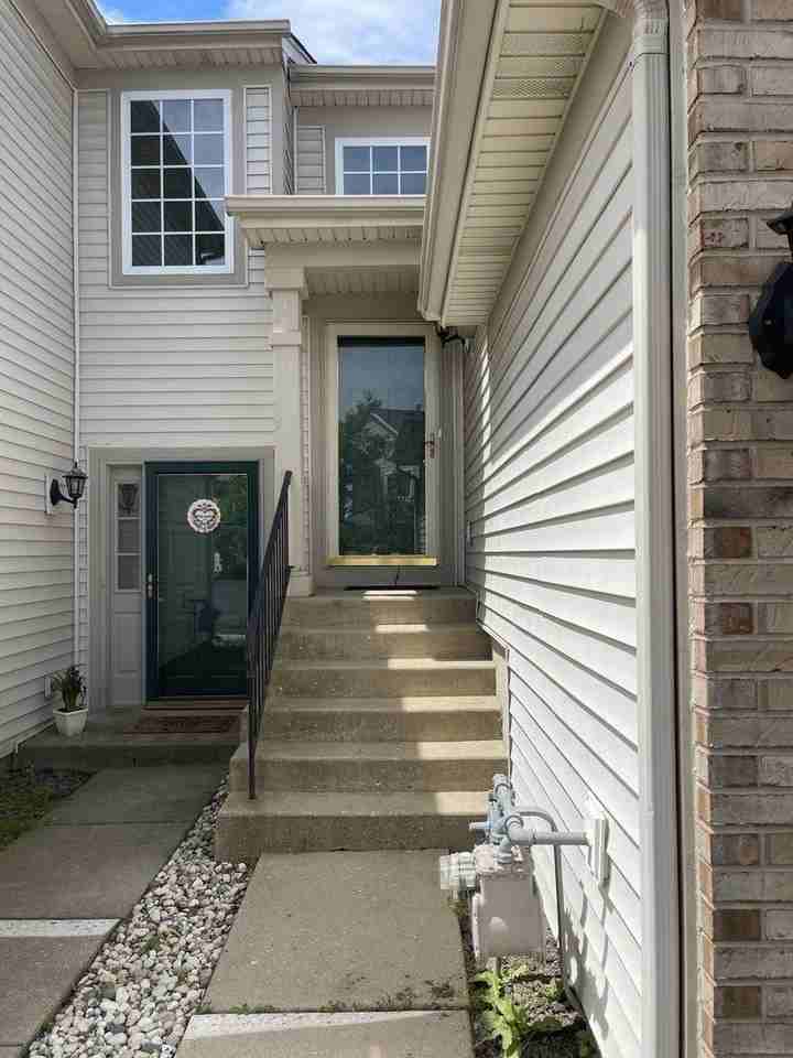 3609 Roanoke Ave - Photo 2 of 19