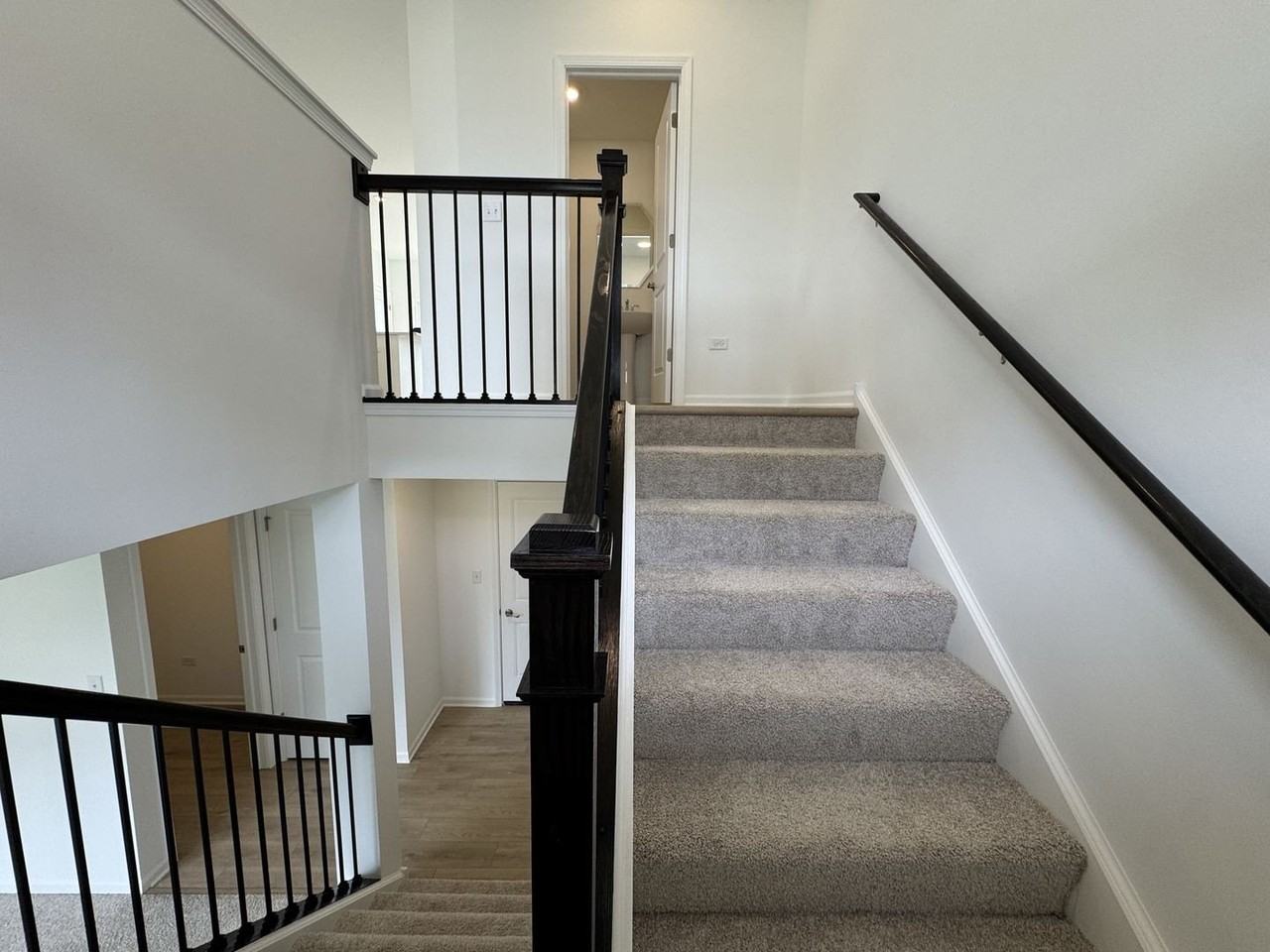 14945 S Mccarthy Cir - Photo 3 of 25