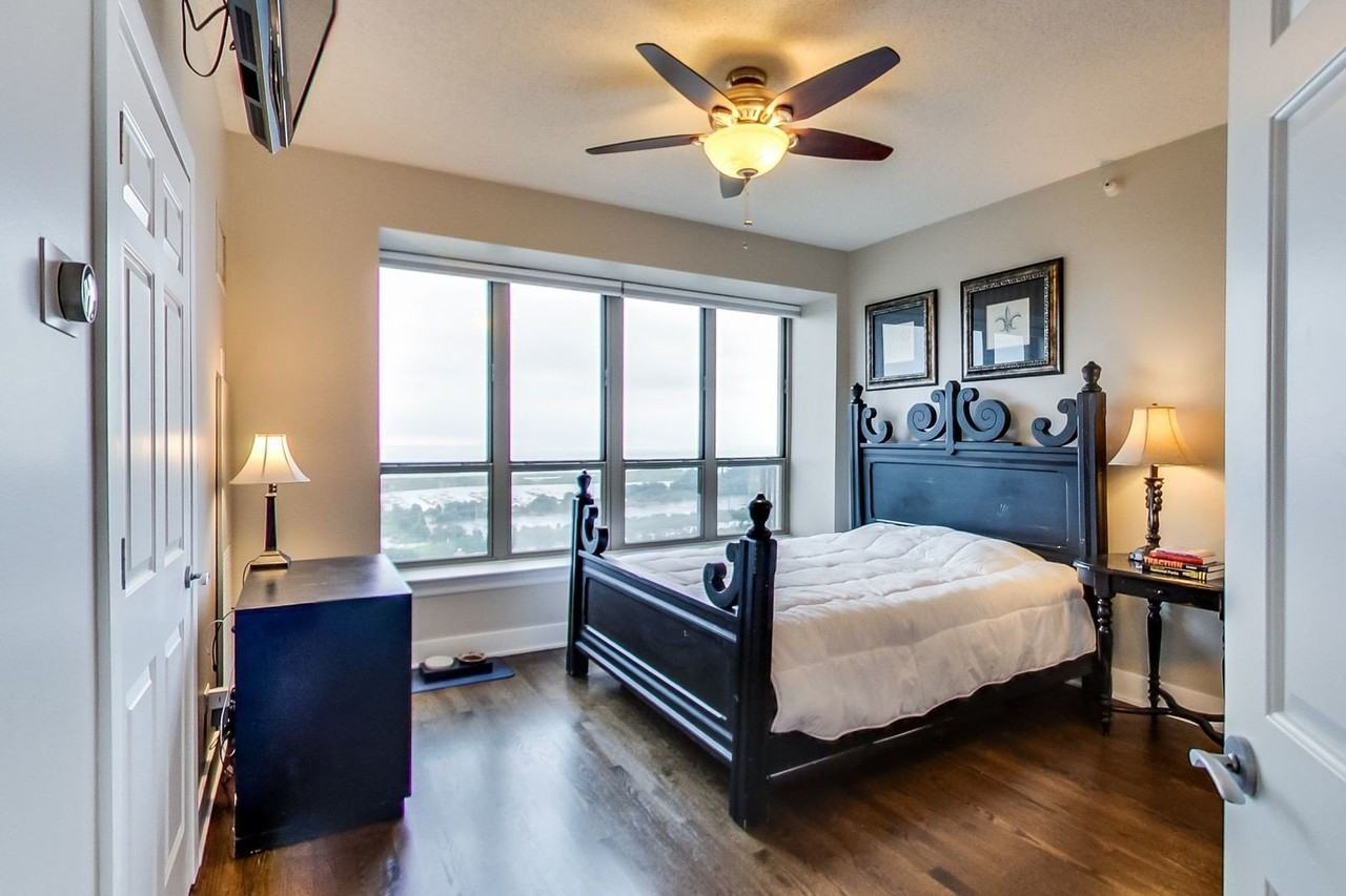 1717 S Prairie Ave #1701 - Photo 7 of 14