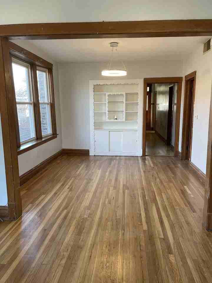 4147 N Monticello Ave #2 - Photo 5 of 9