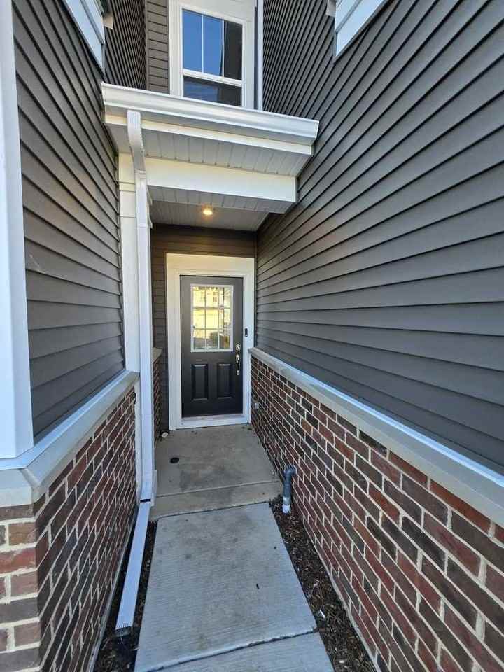 24354 W Alexis Ln #24354 - Photo 2 of 29