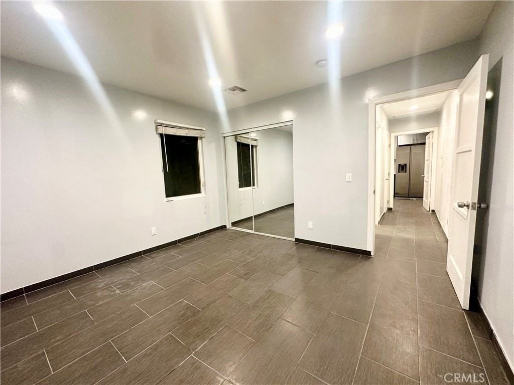 15746 Magnolia Blvd #JADU - Photo 7 of 10