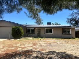 featured image of 11015 Oakwood Ave