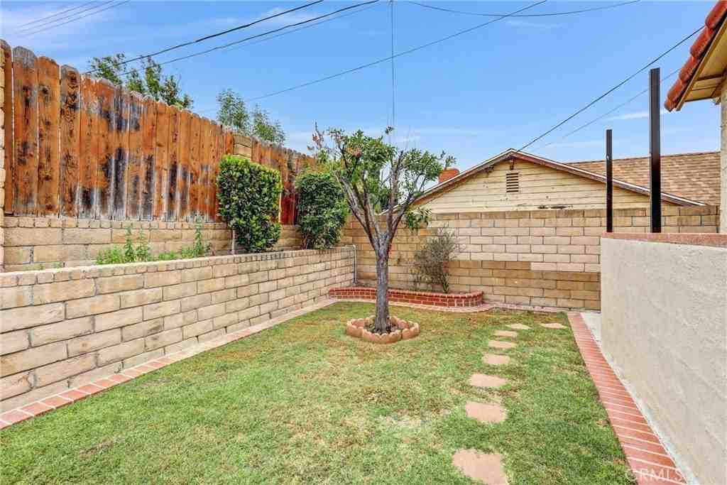 3515 S Forecastle Ave - Photo 4 of 18