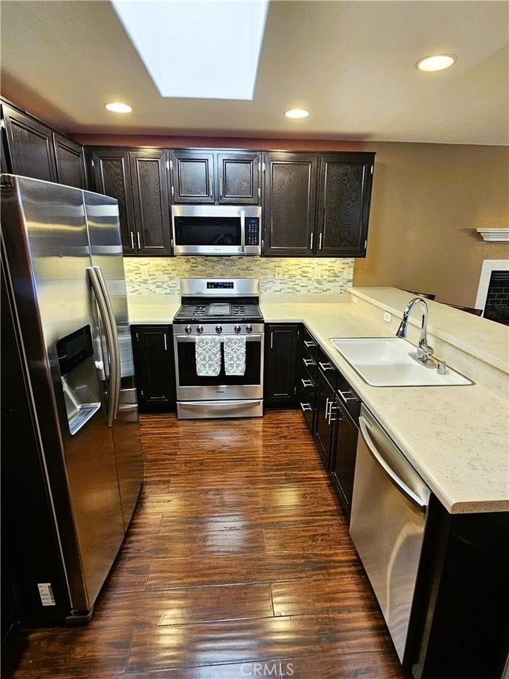 525 Cedar View Dr - Photo 6 of 15