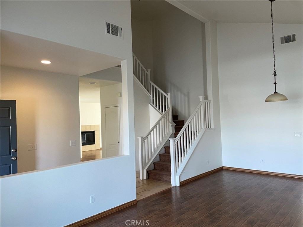 12661 Luna Rd - Photo 4 of 20