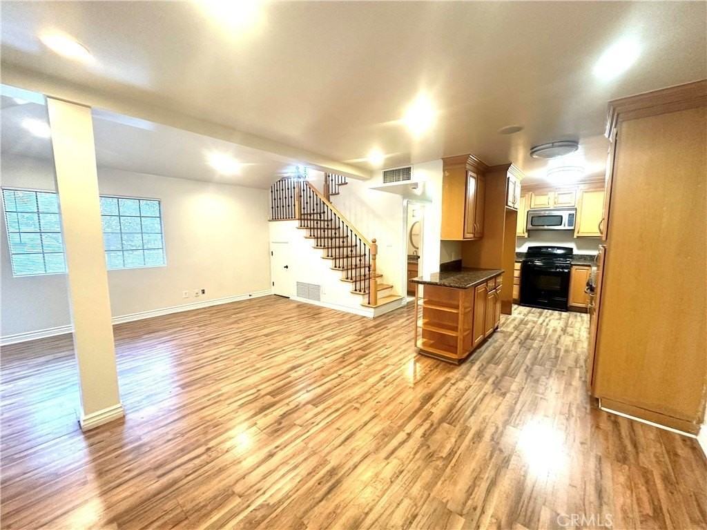 9356 19th St #A - Photo 4 of 23