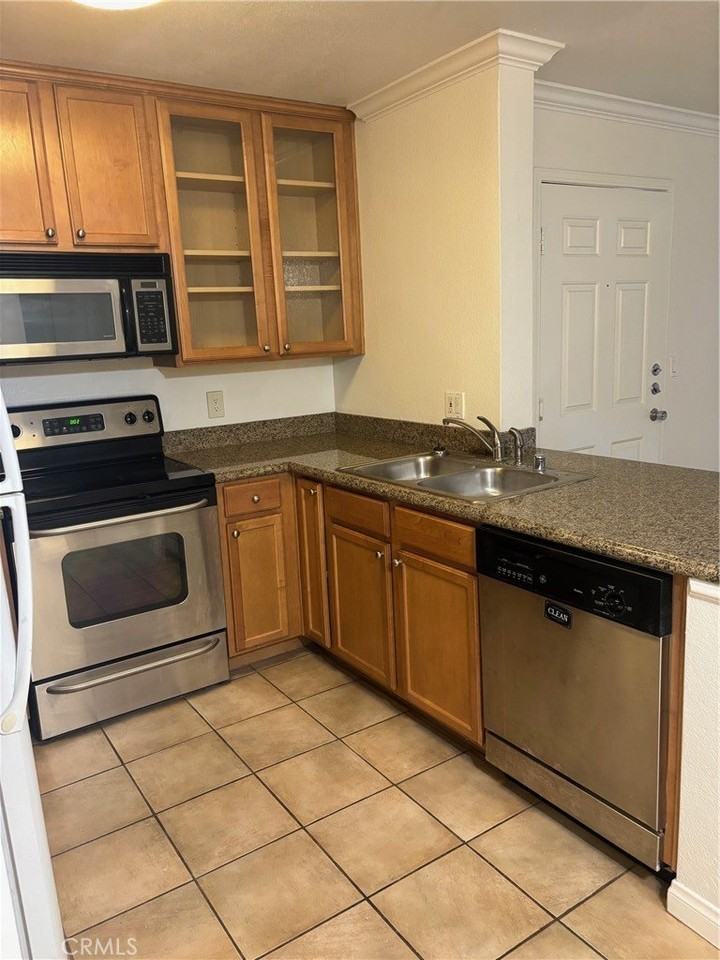 1023 Vista Del Cerro Dr #206 - Photo 6 of 32