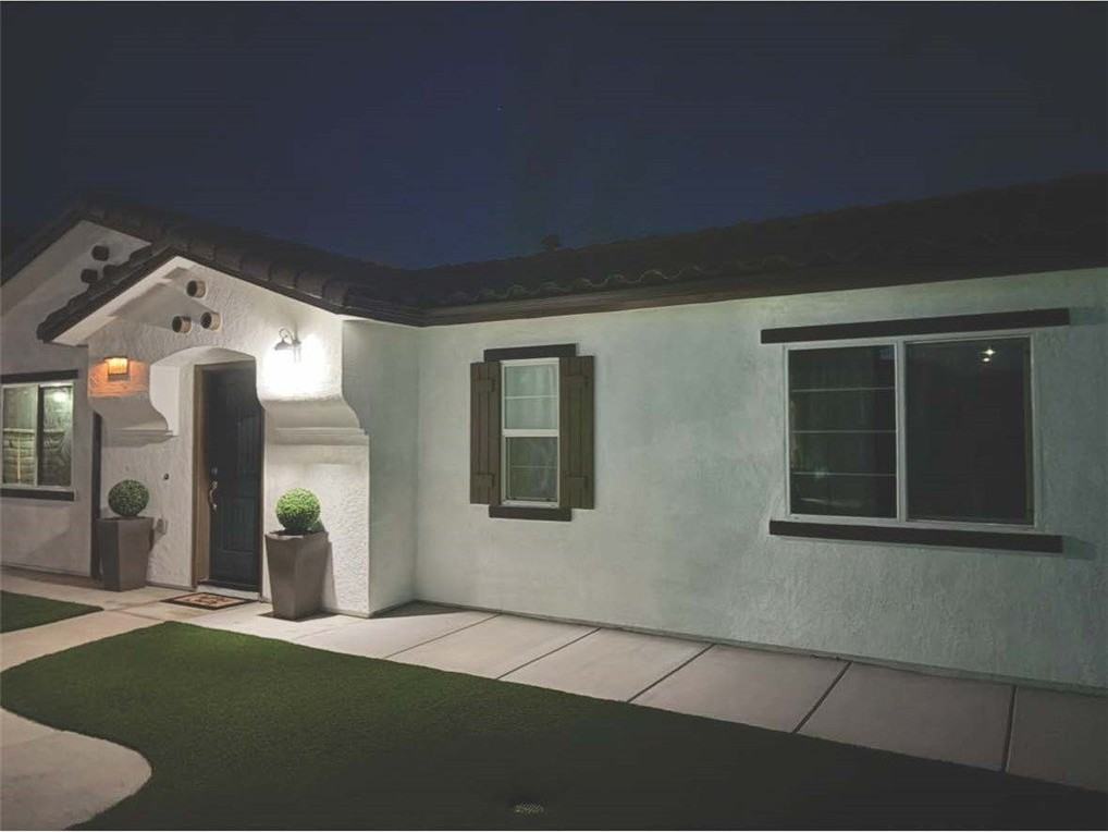 3445 E Ketring Ct - Photo 2 of 7